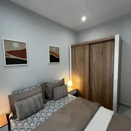 Modern Flat Ag. Dimitriou *